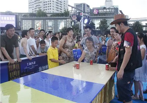 牛仔惊险取胜，实力备受瞩目
